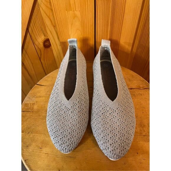 Bernie Mev. New York flats metallic ￼6.5-7 37 - Picture 2 of 7